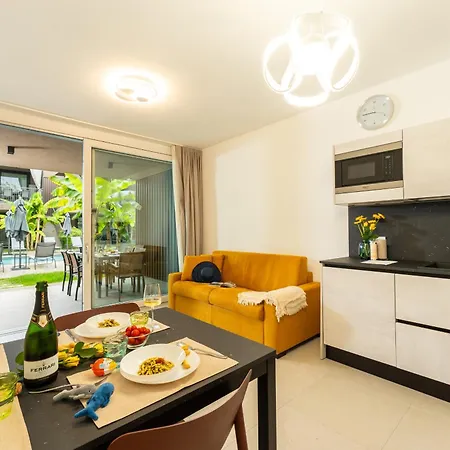Sun Village Con Piscina - Piazza Aurora - Adria - Family شقة ليدو دي يسولو