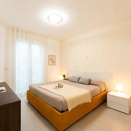 Sun Village Con Piscina - Piazza Aurora - Adria - Family * ليدو دي يسولو