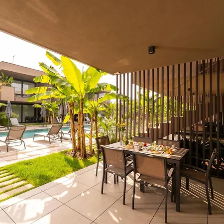 Sun Village Con Piscina - Piazza Aurora - Adria - Family شقة ليدو دي يسولو